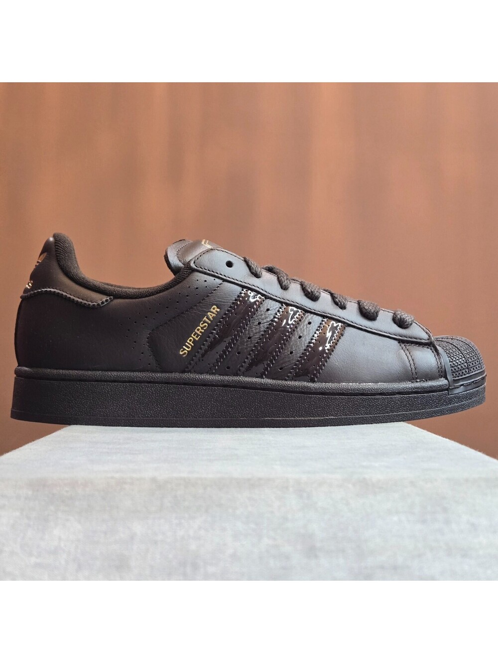 adidas Originals Superstar II - Aurora Coffee / Gold Metallic (KH9180) Men's 10